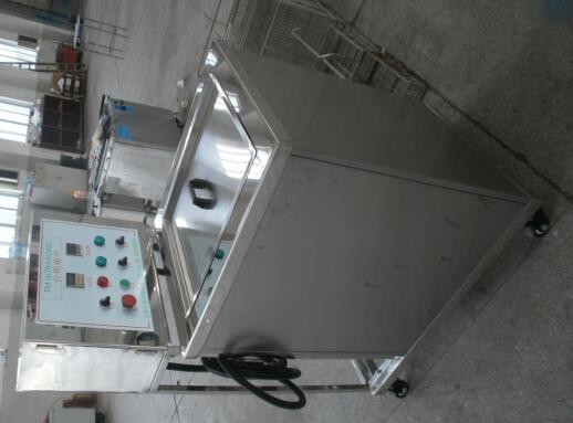单槽五金除油超声波清洗机侧面