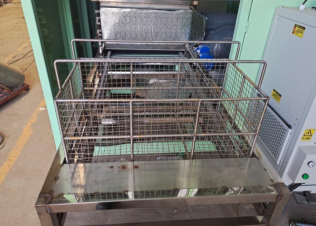 全自动三槽活塞环超声波清洗机上料台及清洗蓝